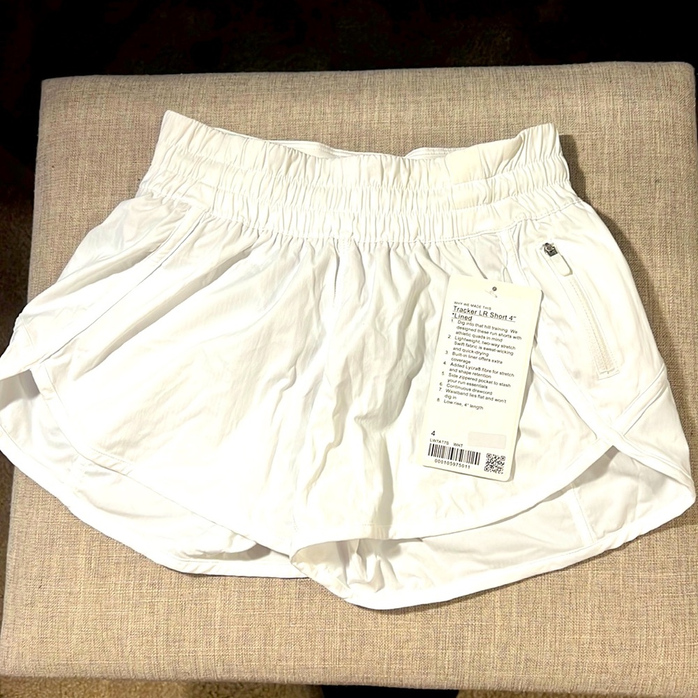 NWT lululemon tracker short 4’’